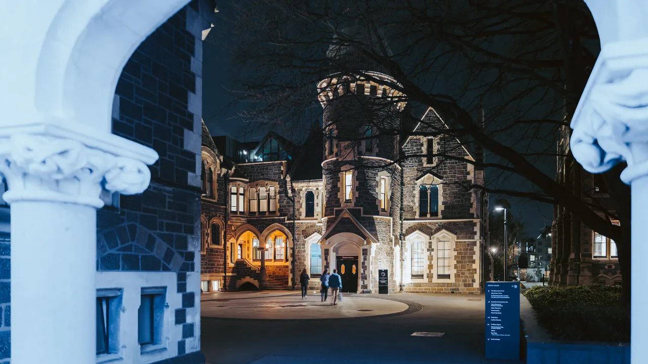  The Arts Centre at night