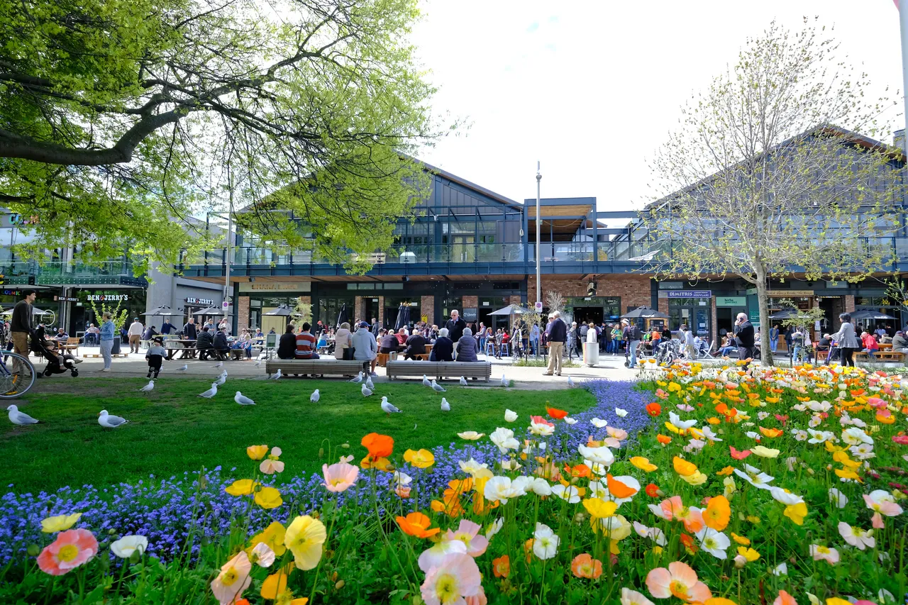 Riverside Market Exterior Spring 