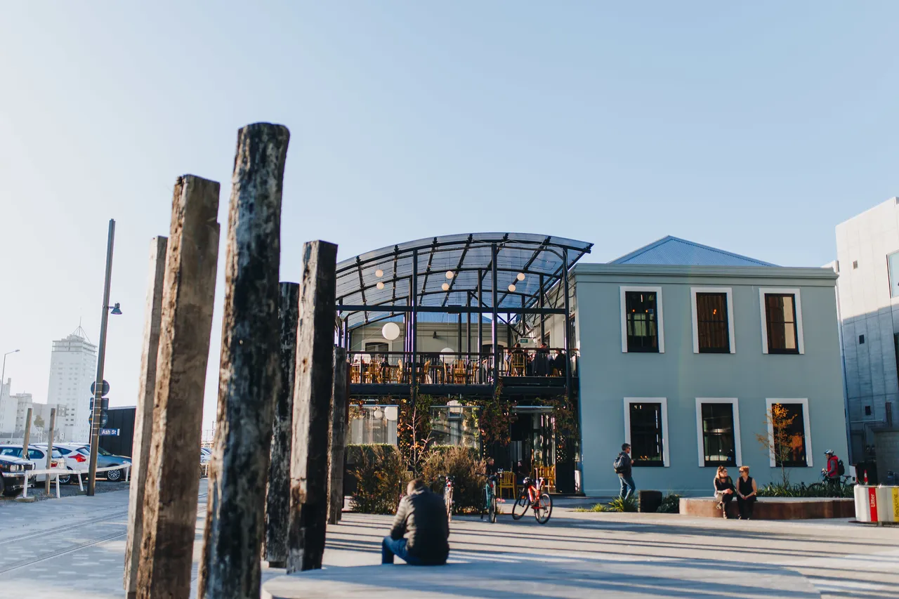 Vanguard Square with the Dux in the background