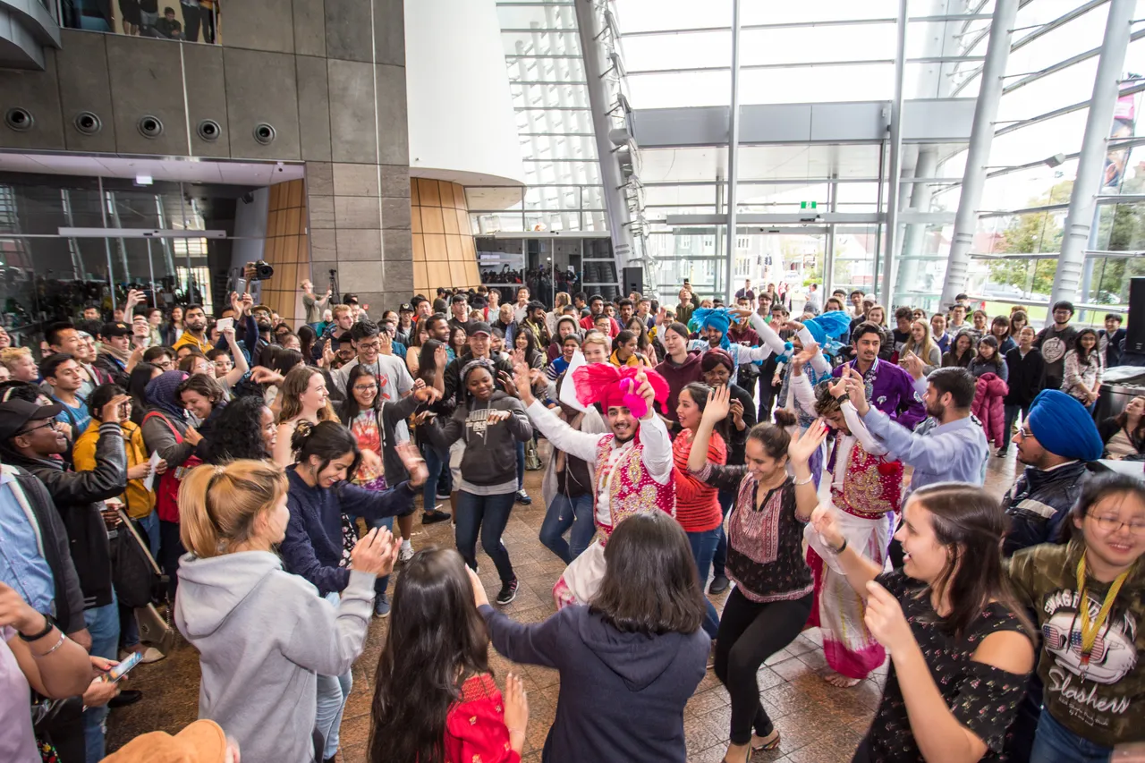 Indian dancers at Welcome Event
