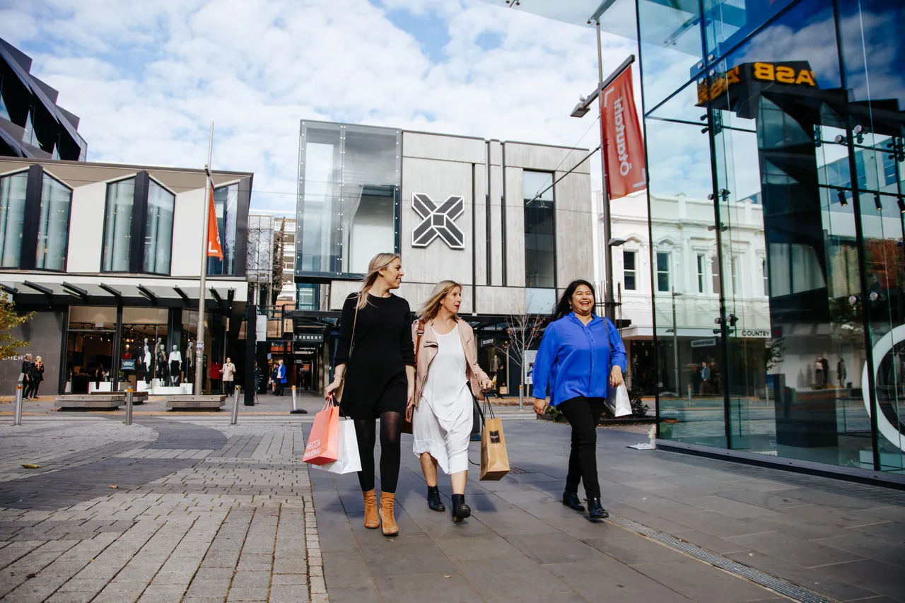 Females shopping in Cashel Mall