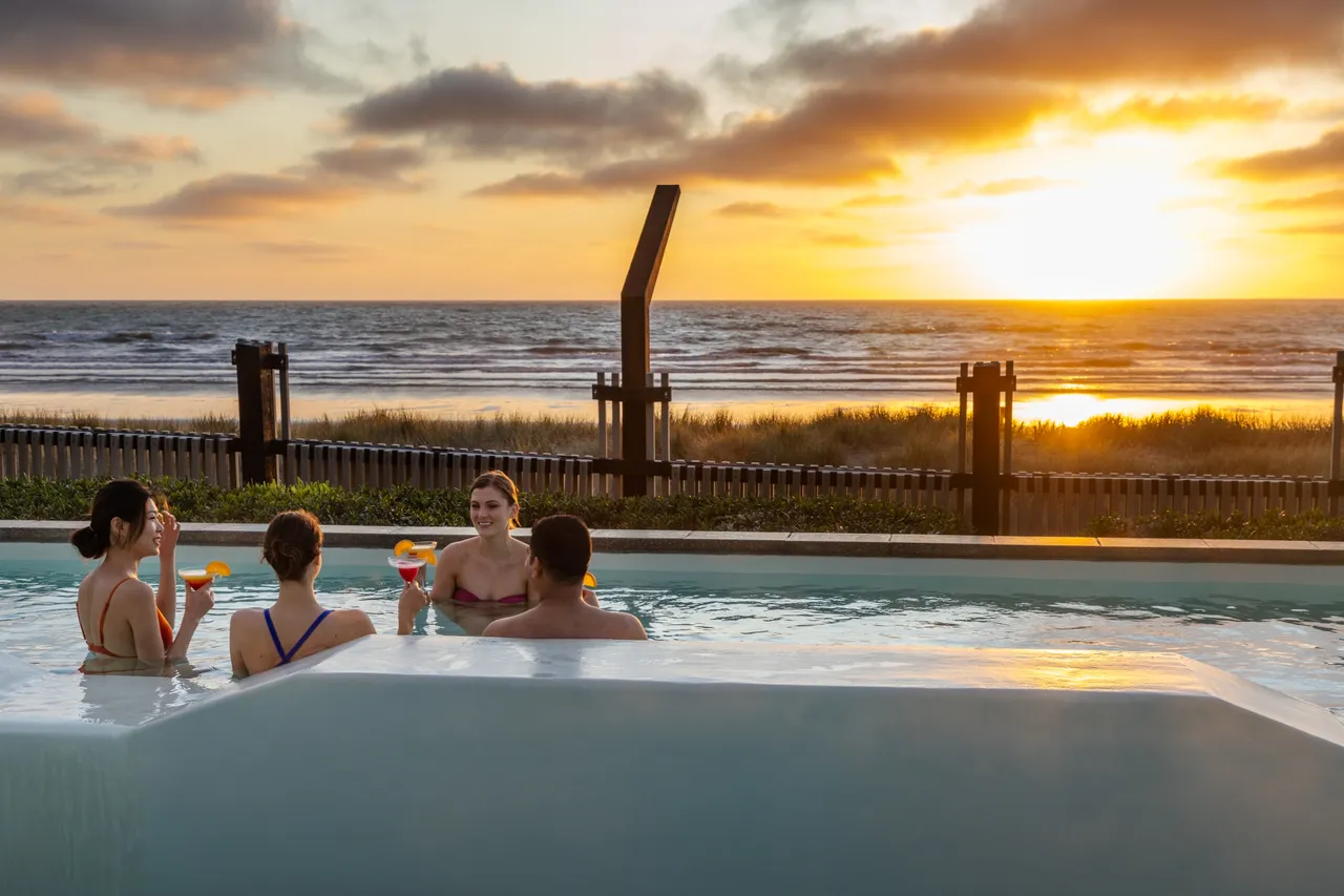 Soak at He Puna Taimoana