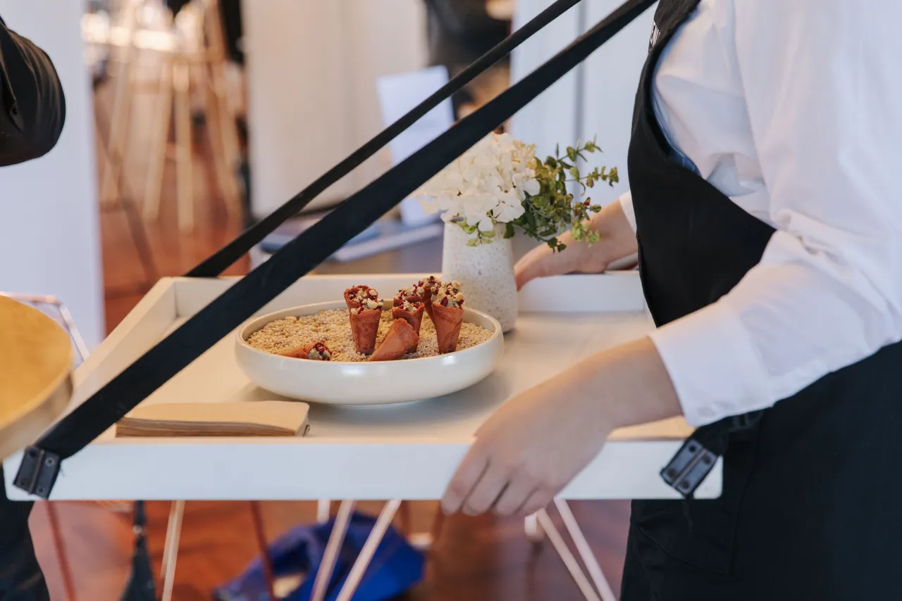 Meet Famil - Food Closeup