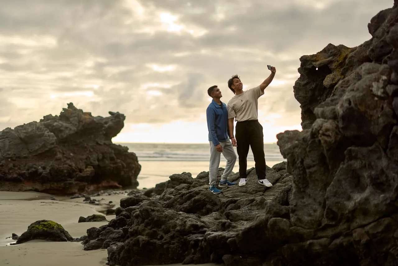 Canterbury Student - Sumner Beach Coastal Rock Selfie