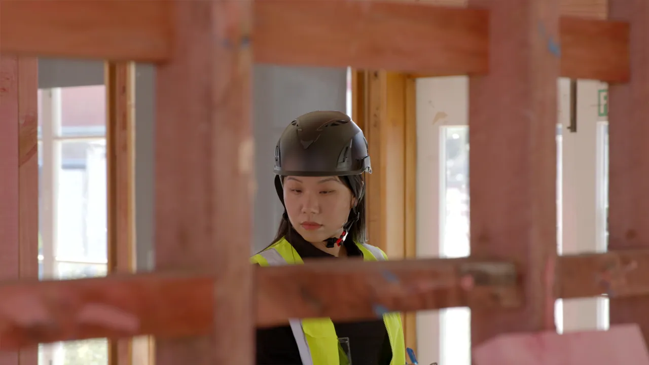 Education Pathways - Caroline (English Subtitles, 45 Secs)
