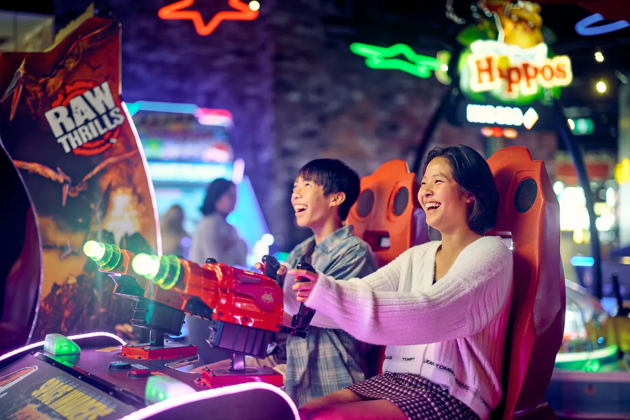 Teens having a great time at Archie Brothers