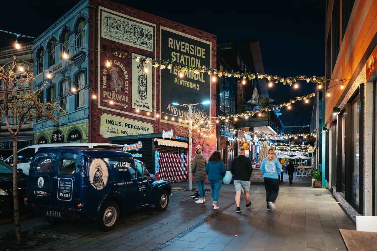 Riverside Market lane at night