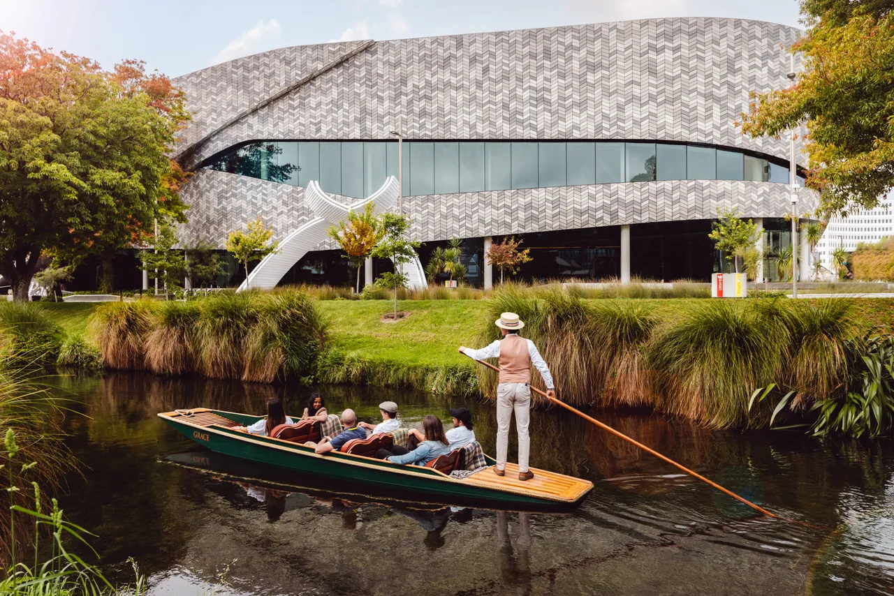 Punting on the Avon River