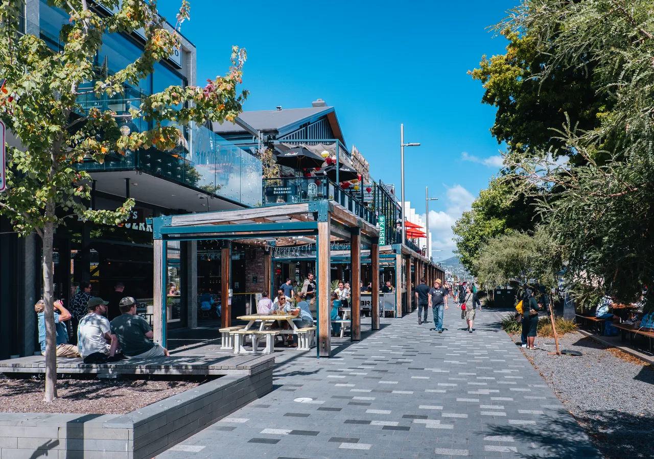 Riverside Market outside dining