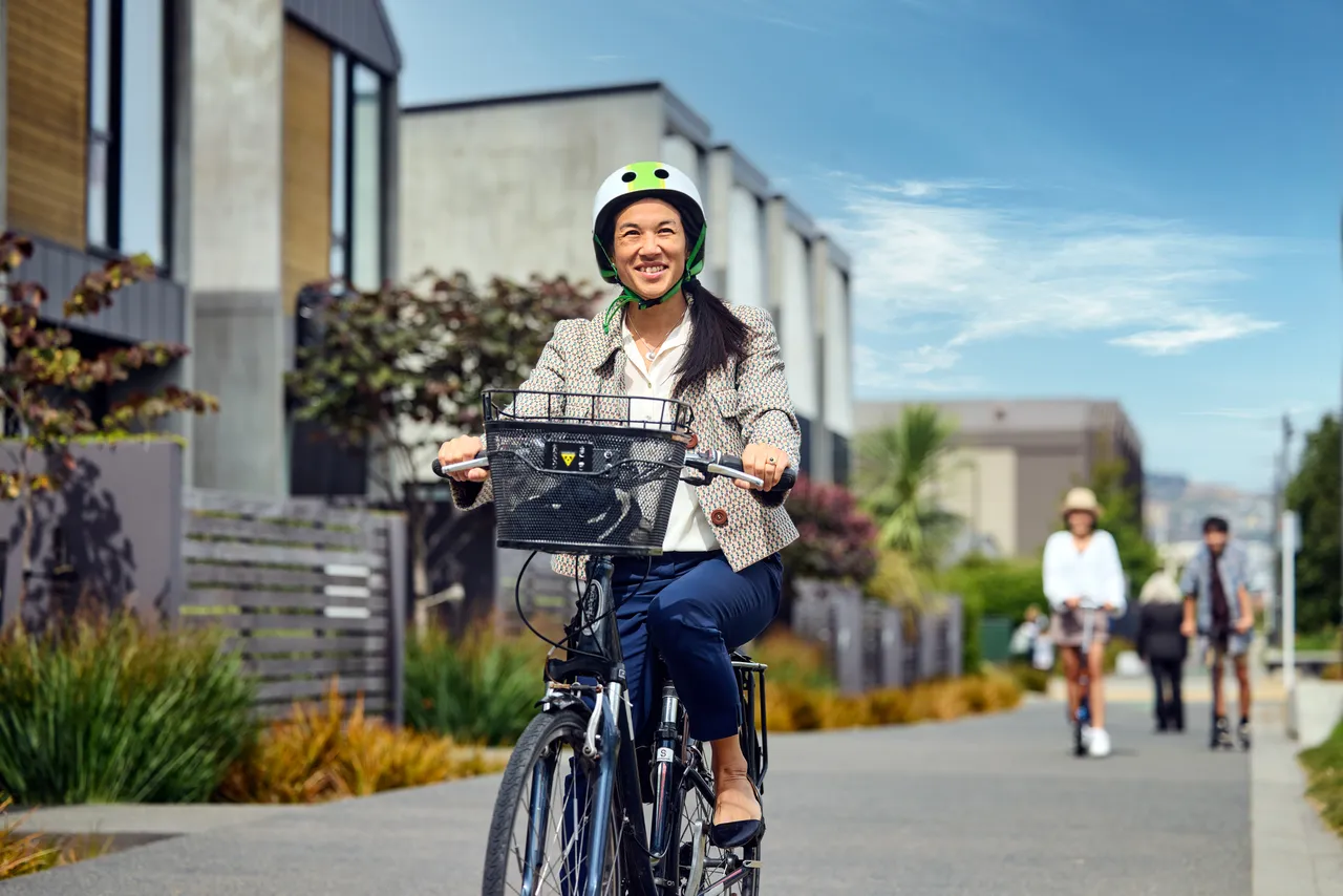 Commuting to work through Rauora Park