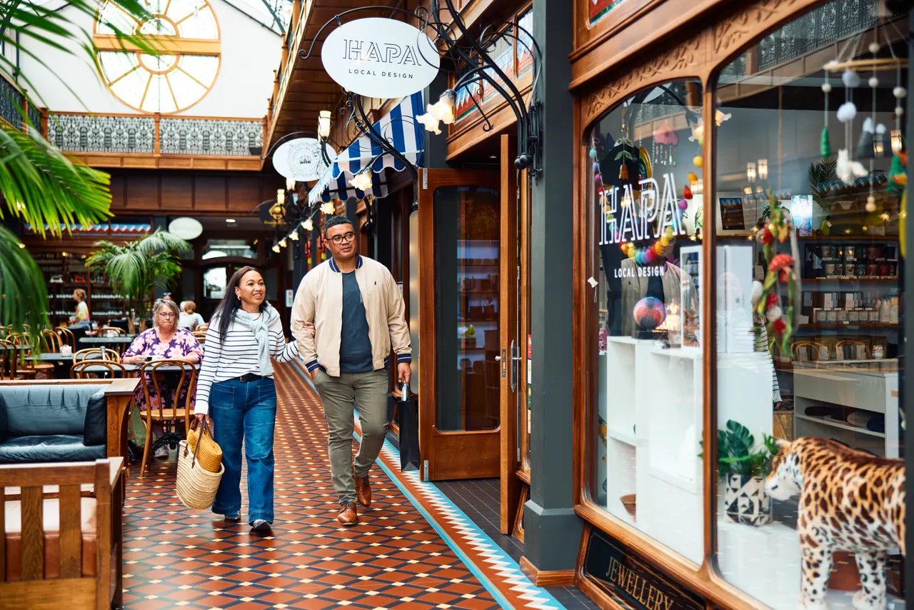 Couple shopping at The Tannery