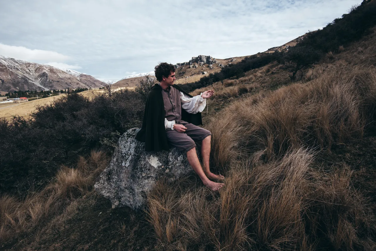 Castle Hill - Frodo