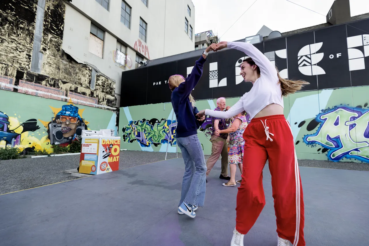 Dance O Mat moment