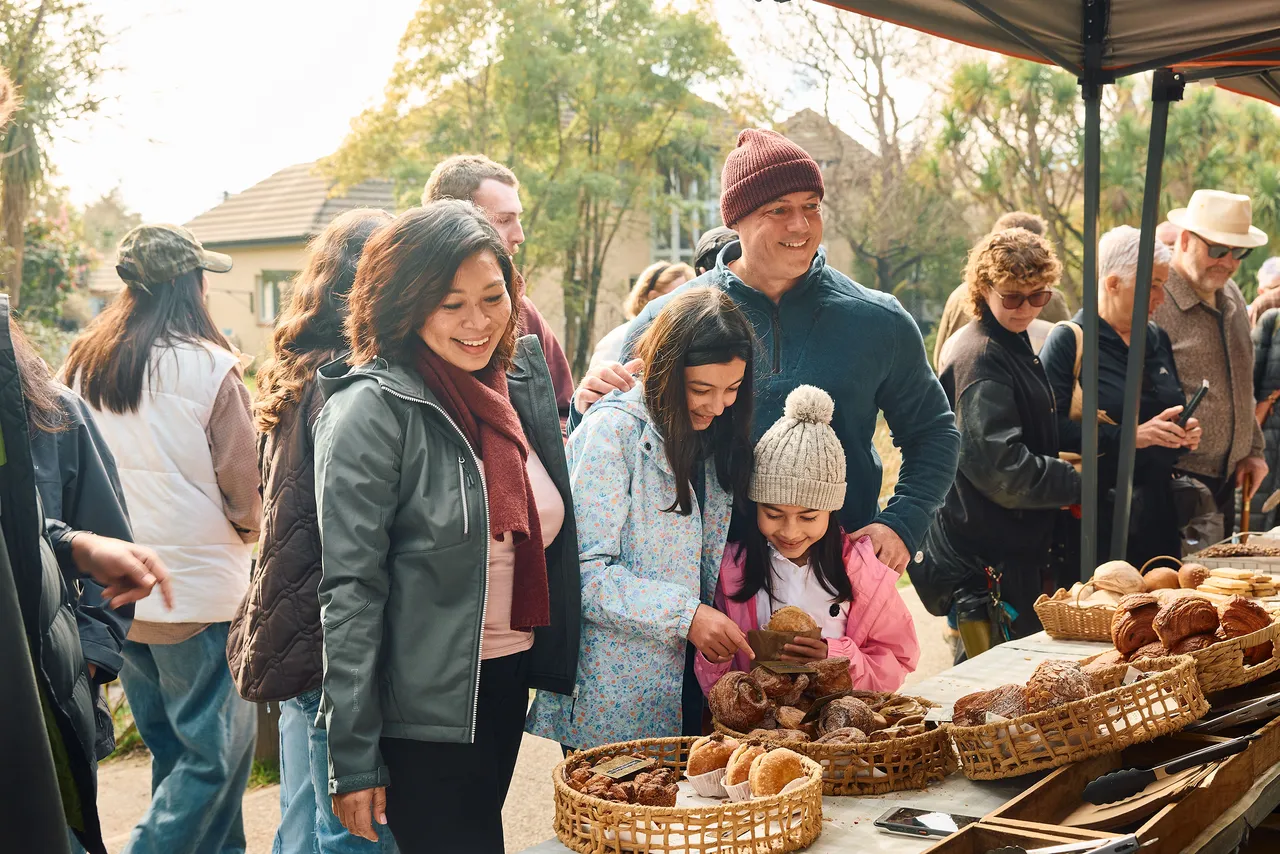 Family at weekend market