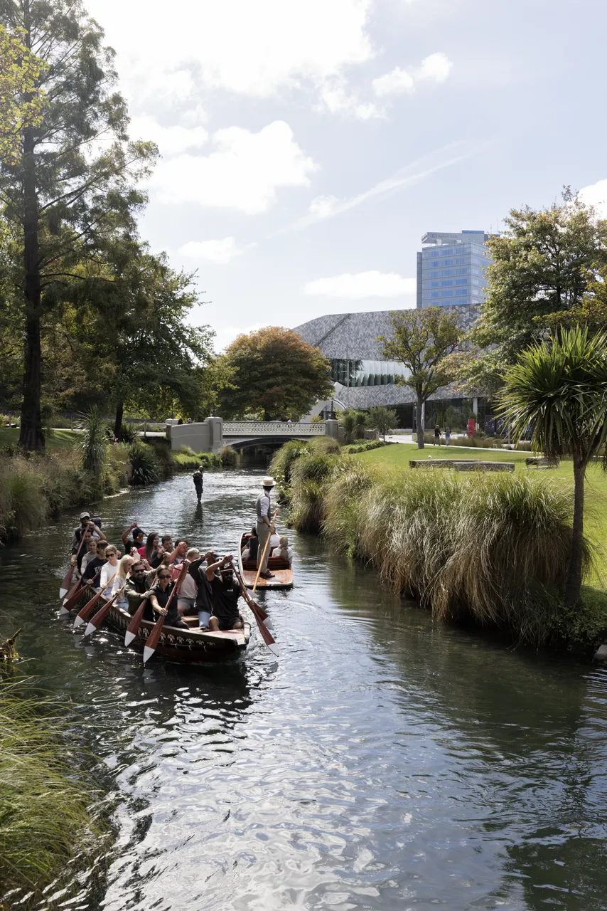 Punting and Waka on the Ōtākaro Avon River