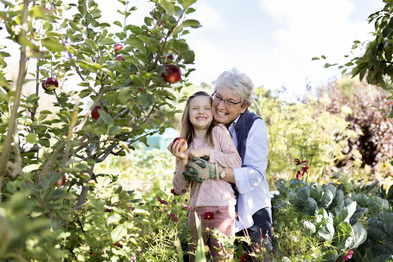Community Garden bonding