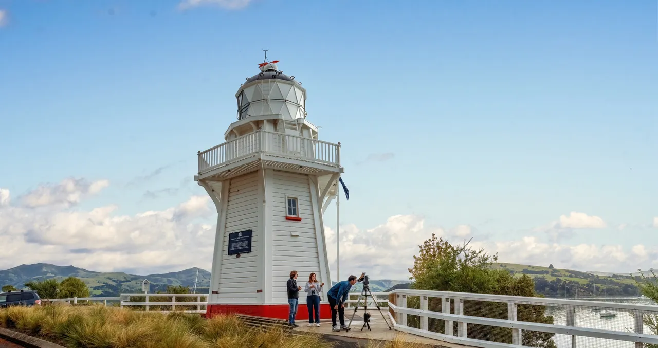 Couples enjoying the daytime solar explorer by Akaroa Stargazing_DSC00761-Pano-1_JApse