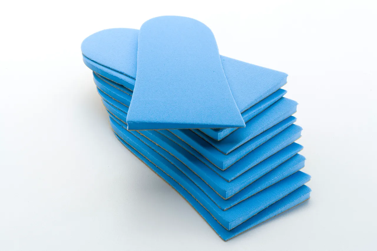 AEwSa-Bl Medium Extended Wedges 2