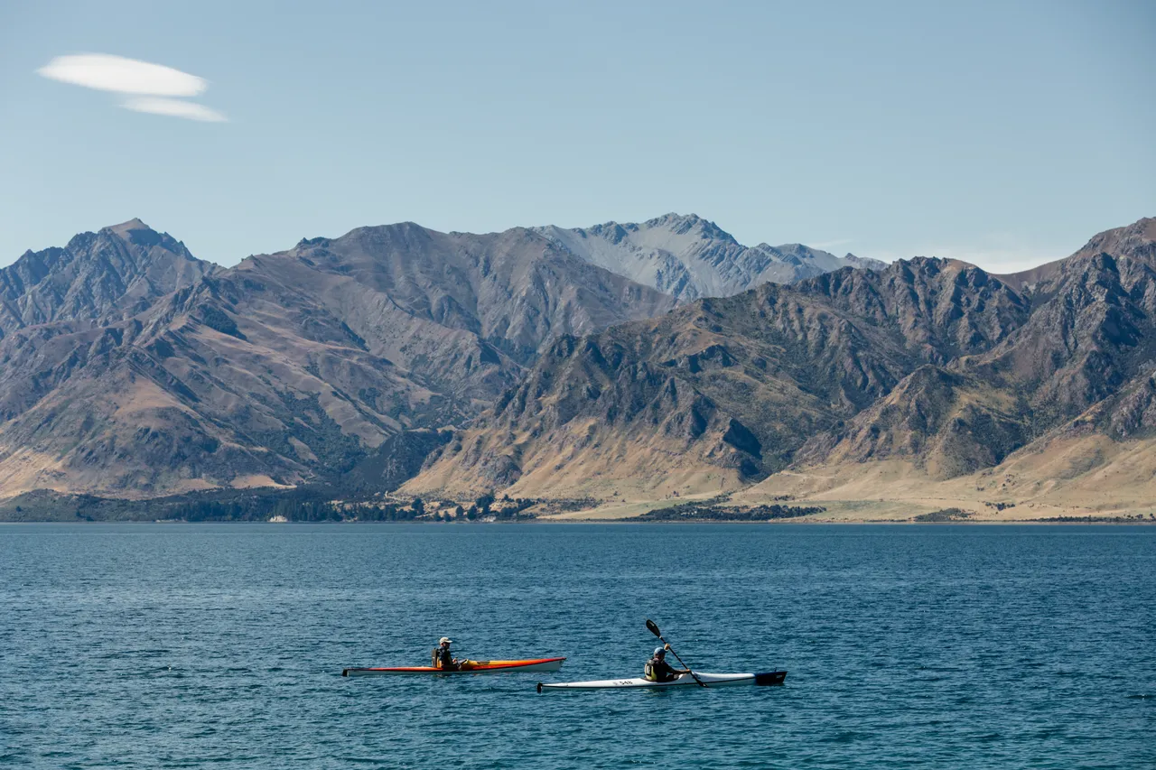 Kayaking, Lake Hāwea