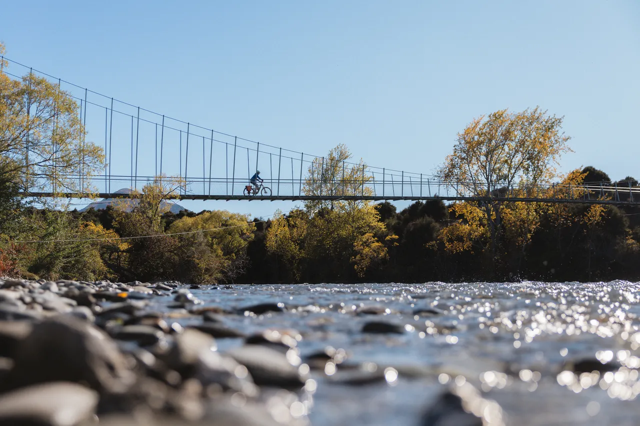 Biking, Hāwea River Track